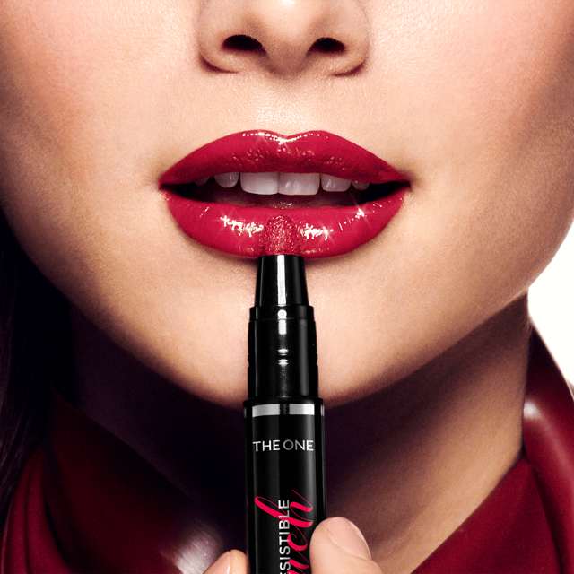 Irresistible Touch Lipstick Shine
